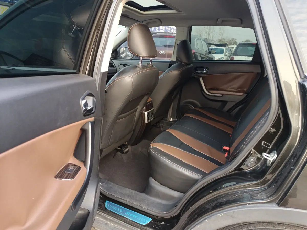 2015 GAC Trumpchi GS5 Super 1.8T 177HP L4 5AT,autocango,china used car exporter,china ev exporter,chinese used car exporter,chinese used ev exporter