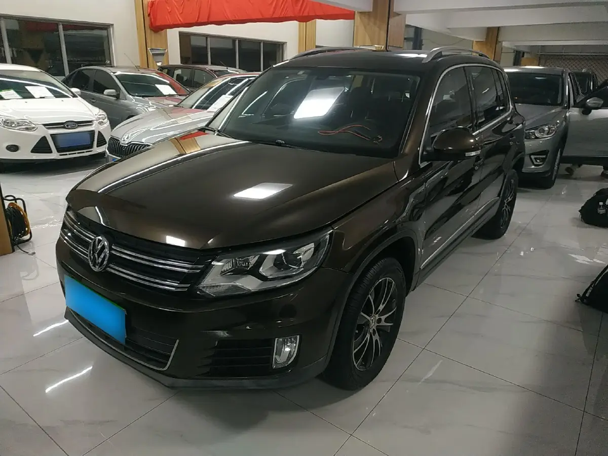 2015 Volkswagen Tiguan 1.8T 160HP L4 6AT