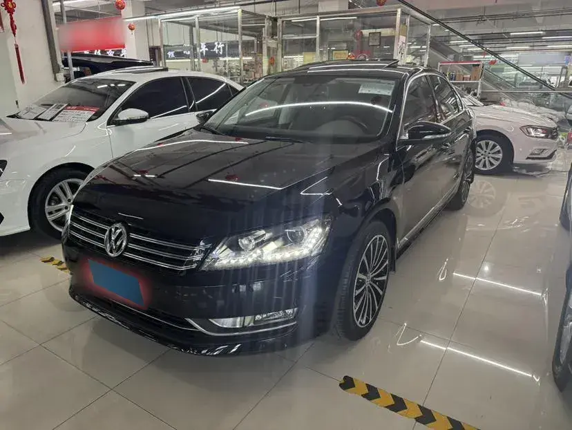 2015 Volkswagen Passat 2.0T 200HP L4 6DCT