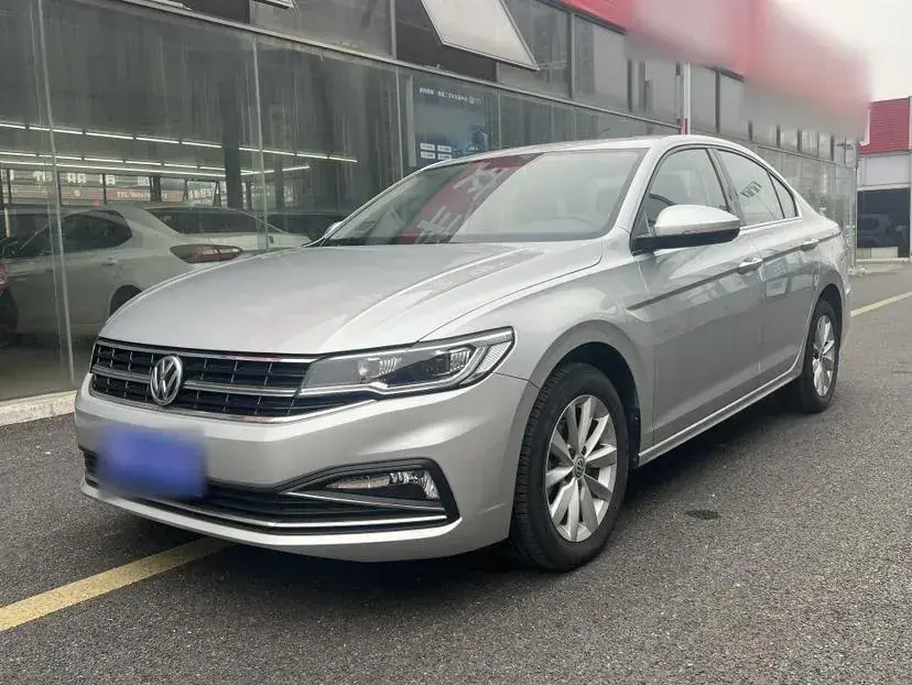 2020 Volkswagen Bora 1.5L 113HP L4 6AT