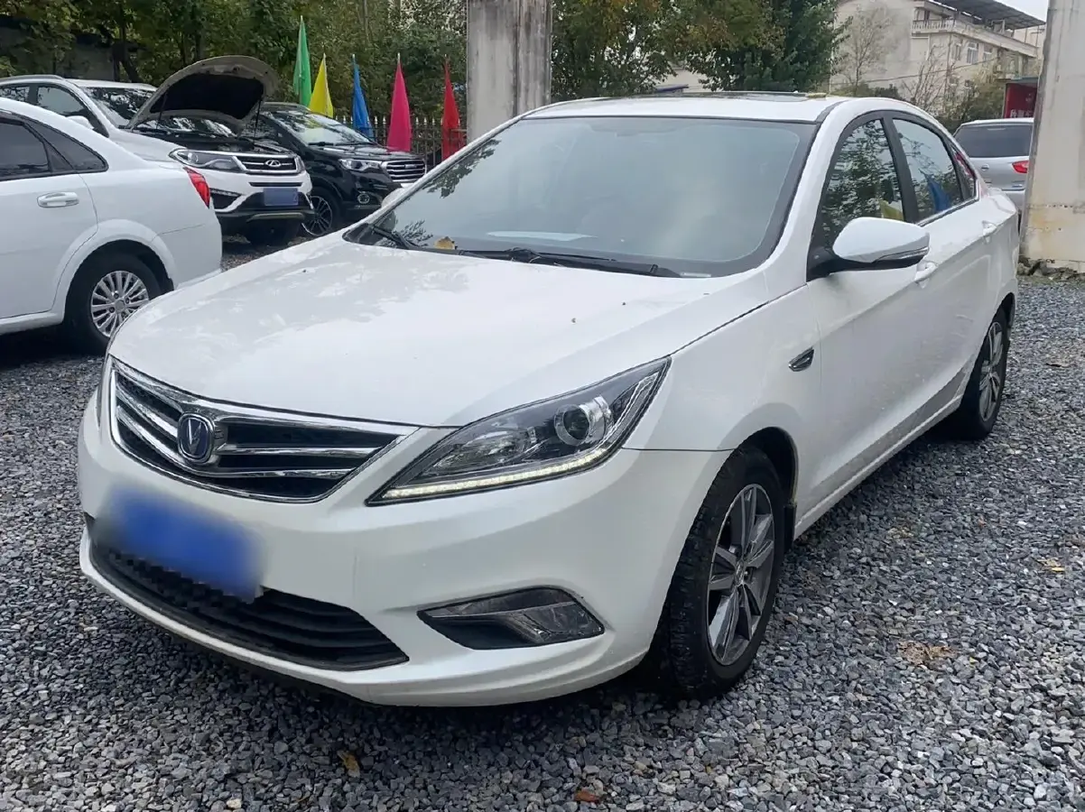 2016 ChangAn Eado 1.6L 125HP L4 5MT