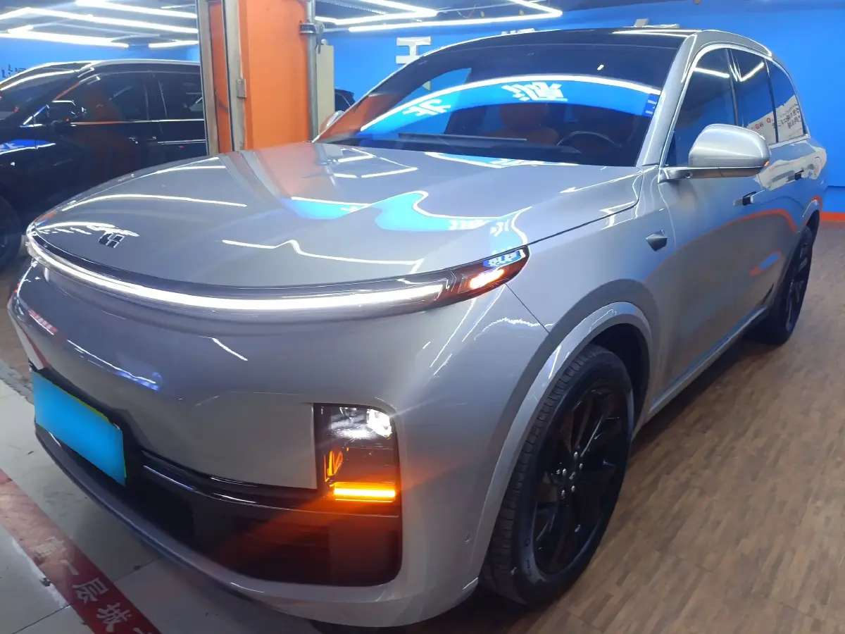 2023 Li L8 Range Extended 154HP REEV 40.9KWH