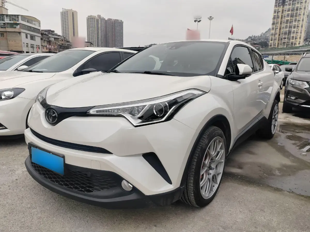 2018 Toyota C-HR 2.0L 171HP L4 CVT