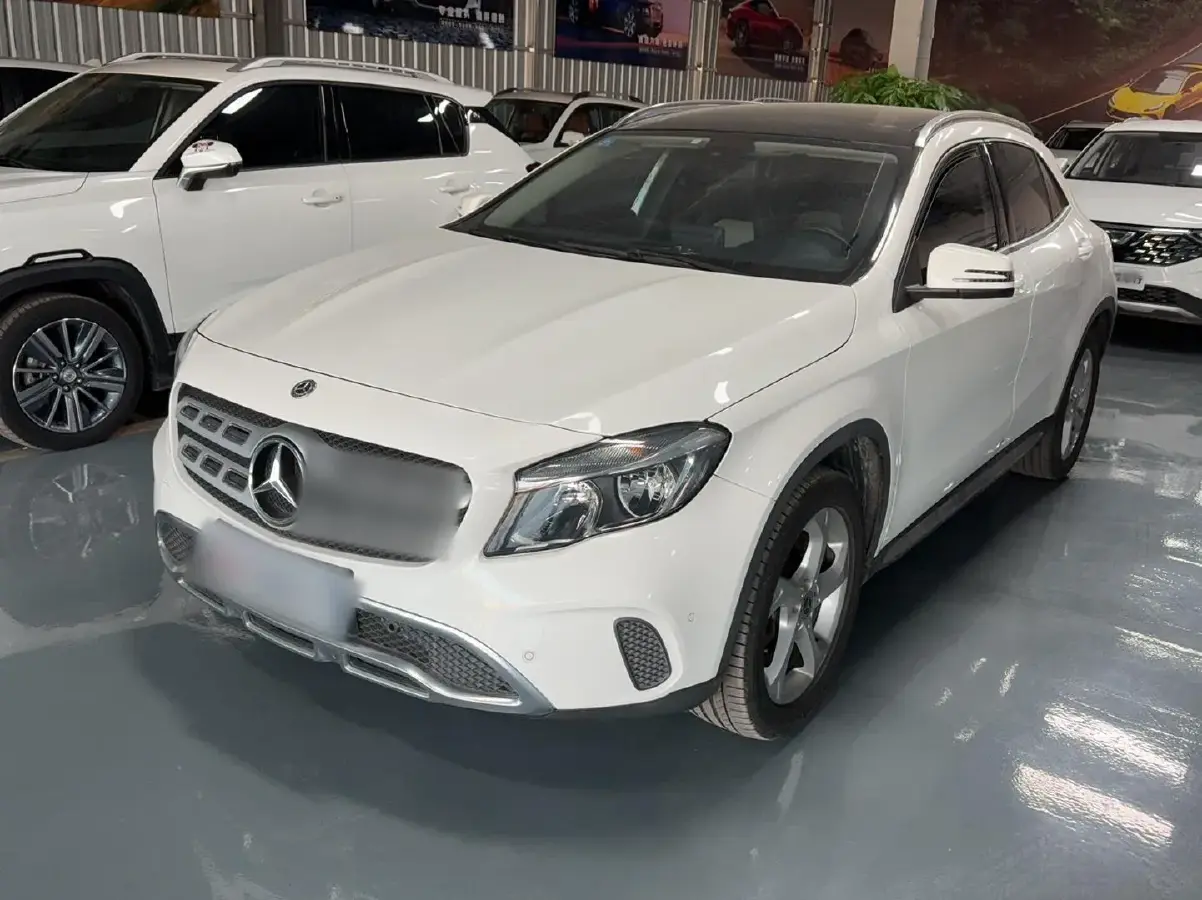 2017 Mercedes-Benz GLA Class 1.6T 156HP L4 7DCT