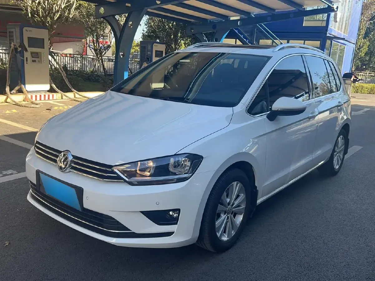 2018 Volkswagen Golf Sportsvan 1.4T 131HP L4 5MT