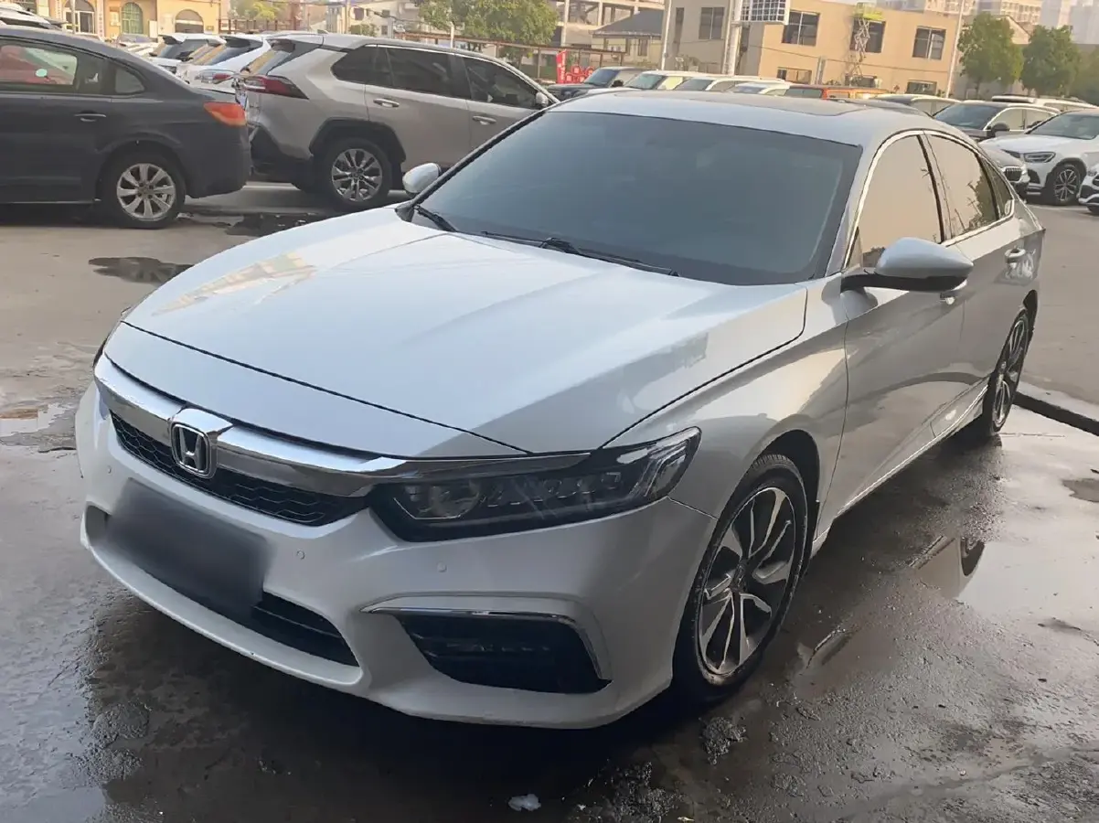 2019 Honda Inspire 1.5T 194HP L4 CVT