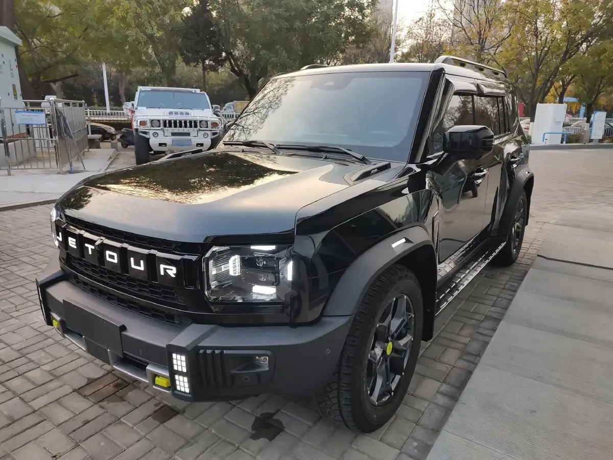 2023 Jetour Traveller 2.0T 254HP L4 7DCT