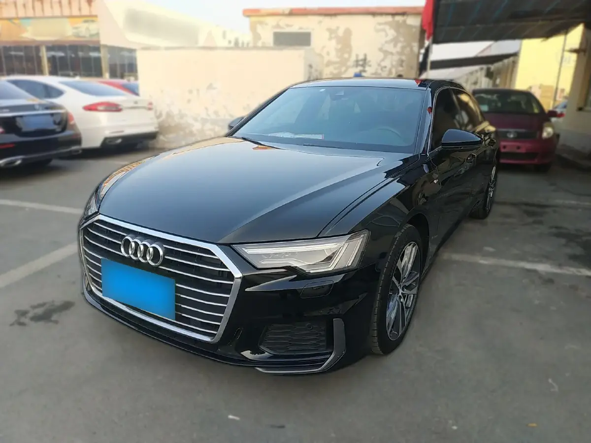 2021 Audi A6L 2.0T 190HP L4 7DCT