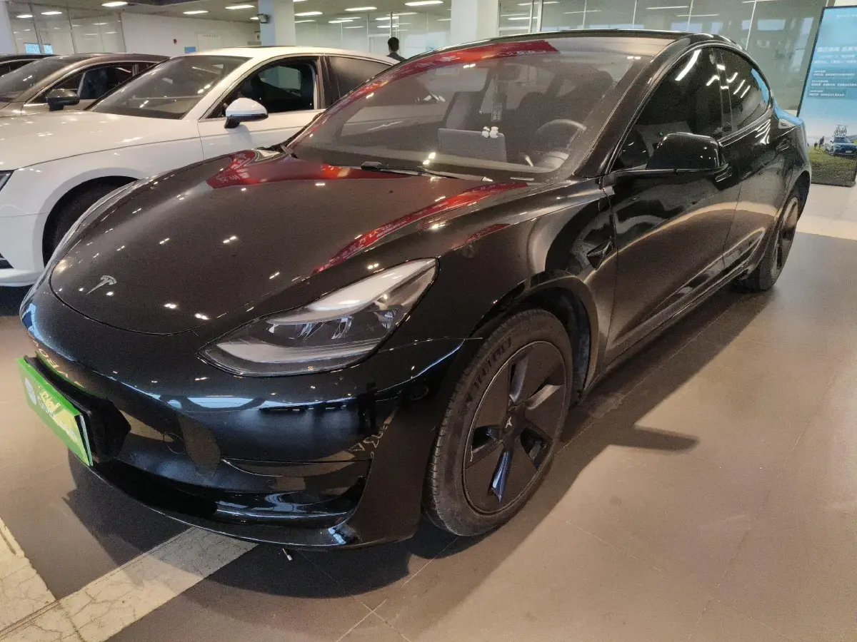 2022 Tesla Model 3 BEV 60KWH
