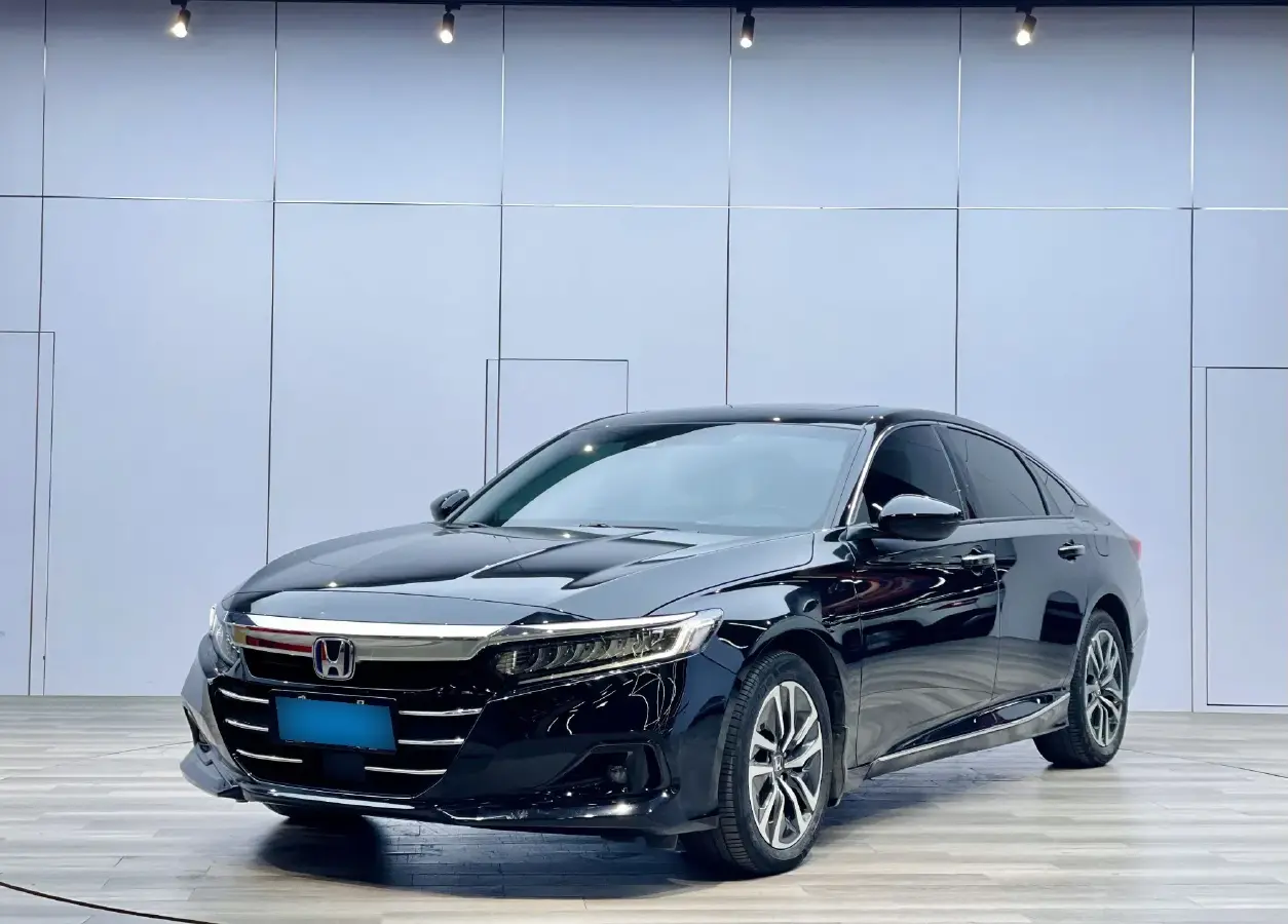 2022 Honda Accord 2.0L 146HP L4 E-CVT Hybrid