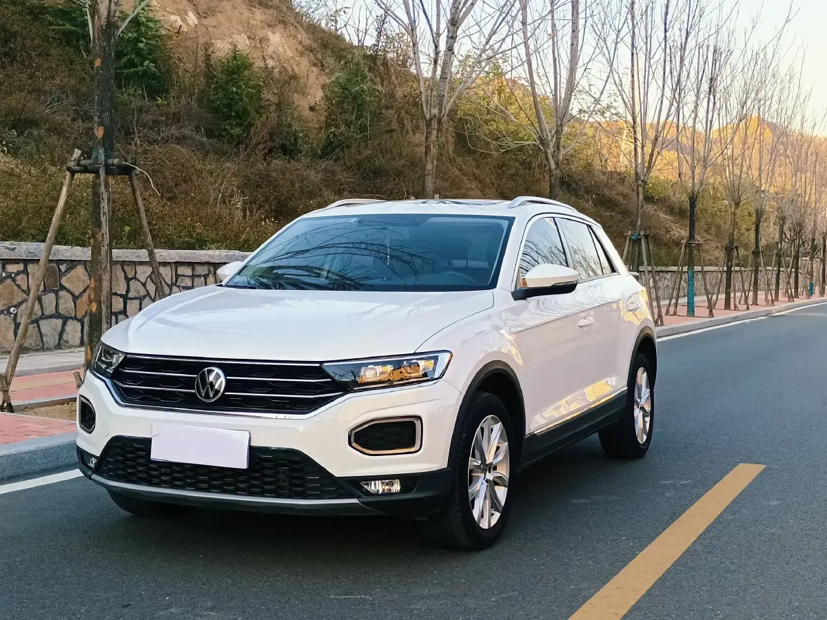 2021 Volkswagen T-Roc 1.4T 150HP L4 7DCT