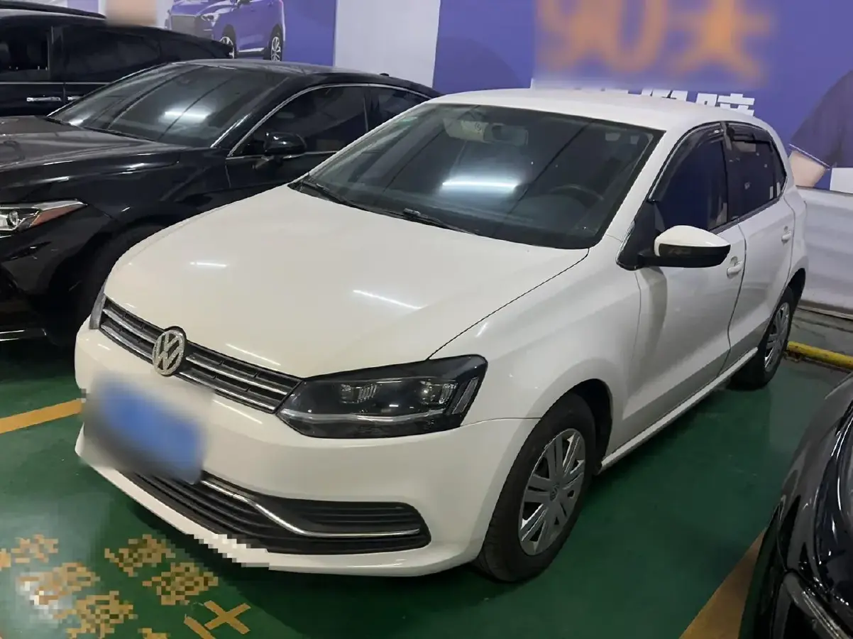 2016 Volkswagen Polo 1.4L 90HP L4 6AT