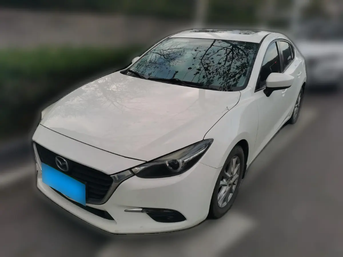 2017 Mazda 3 Axela 1.5L 117HP L4 6AT