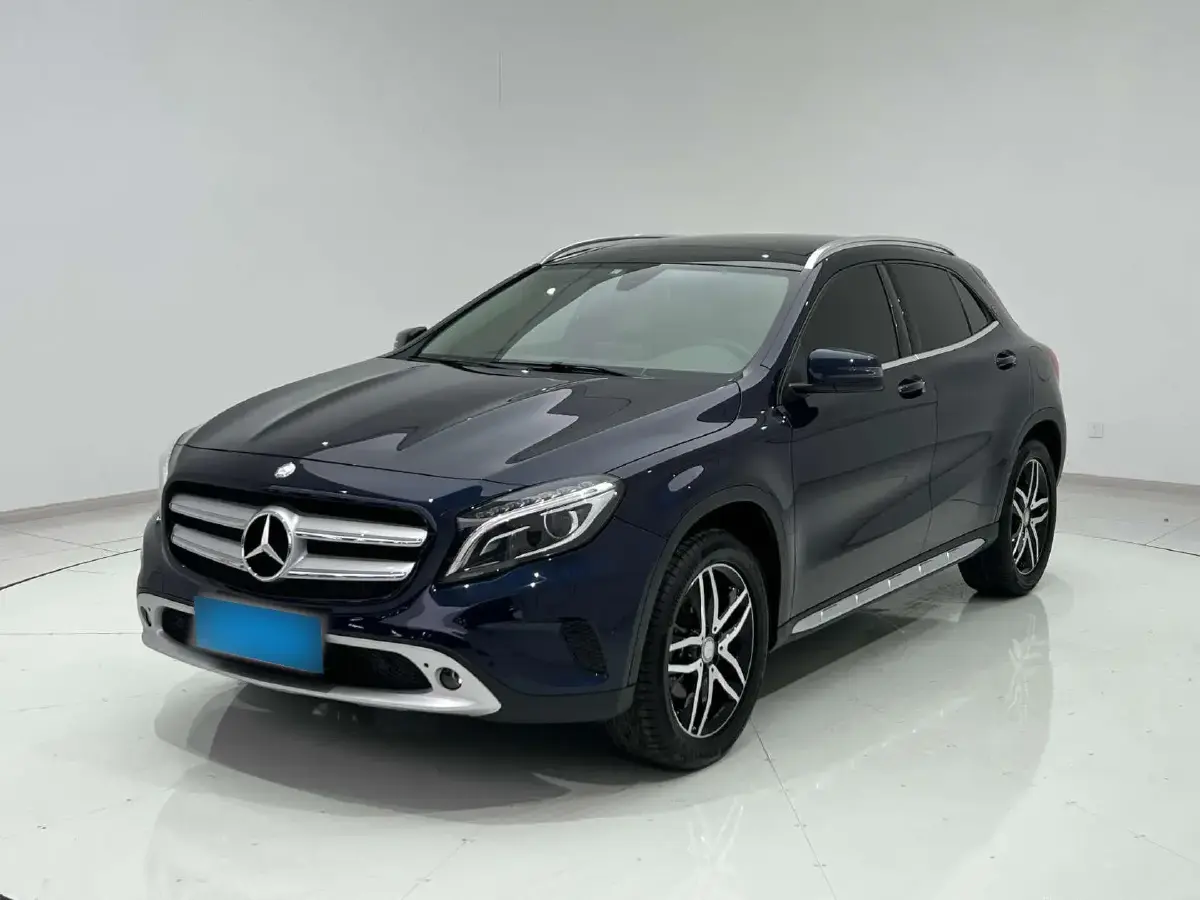 2016 Mercedes-Benz GLA Class 2.0T 184HP L4 7DCT