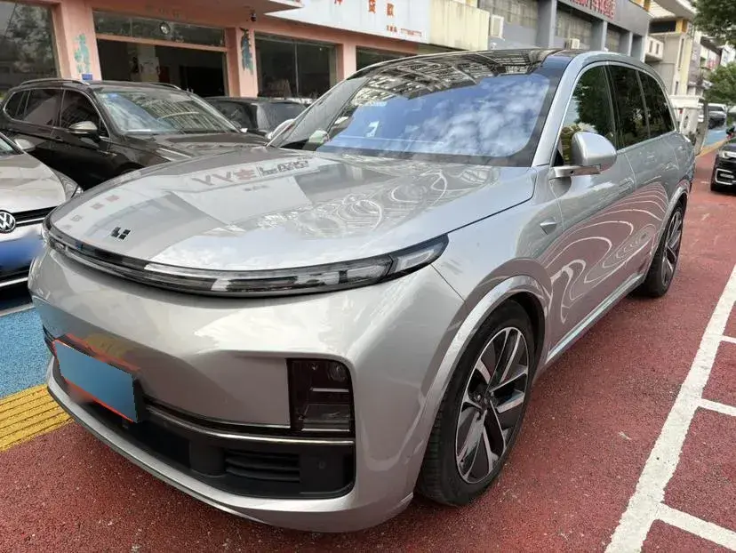 2023 Li L8 Range Extended 154HP REEV 40.9KWH