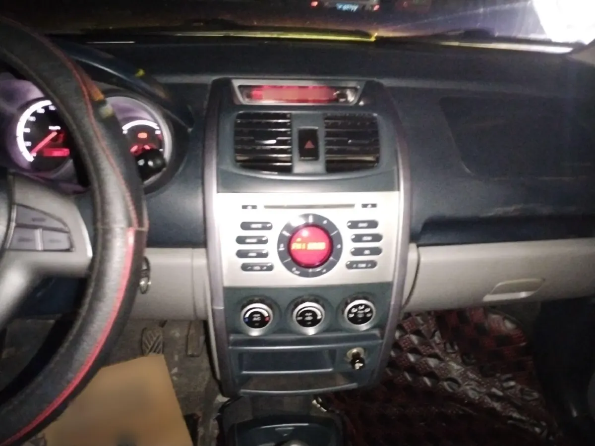 2011 ChangAn CX20 1.3L 86HP L4 5MT,autocango,china used car exporter,china ev exporter,chinese used car exporter,chinese used ev exporter