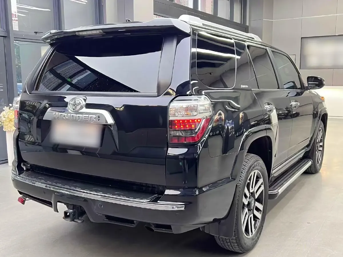 2022 Toyota 4Runner 4.0L 273HP V6 5AT,autocango,china used car exporter,china ev exporter,chinese used car exporter,chinese used ev exporter