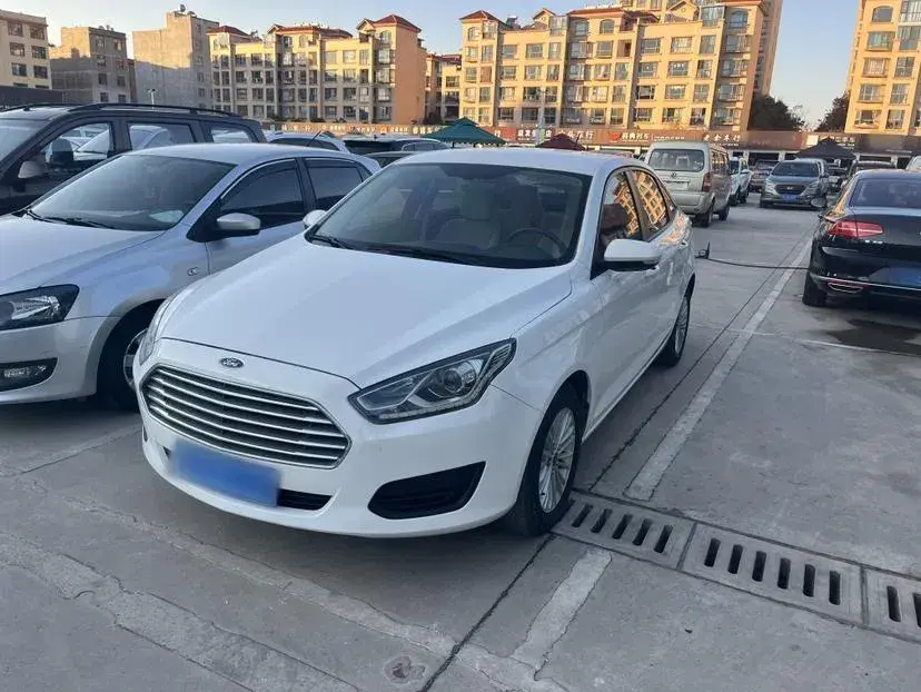 2017 Ford Escort 1.5L 113HP L4 6AT