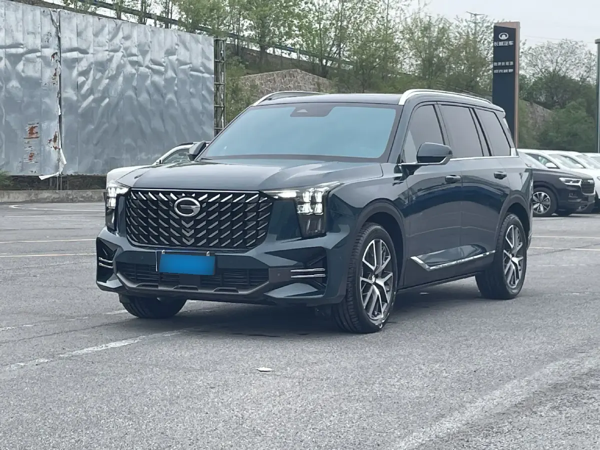 2022 GAC Trumpchi GS8 2.0T 252HP L4 8AT