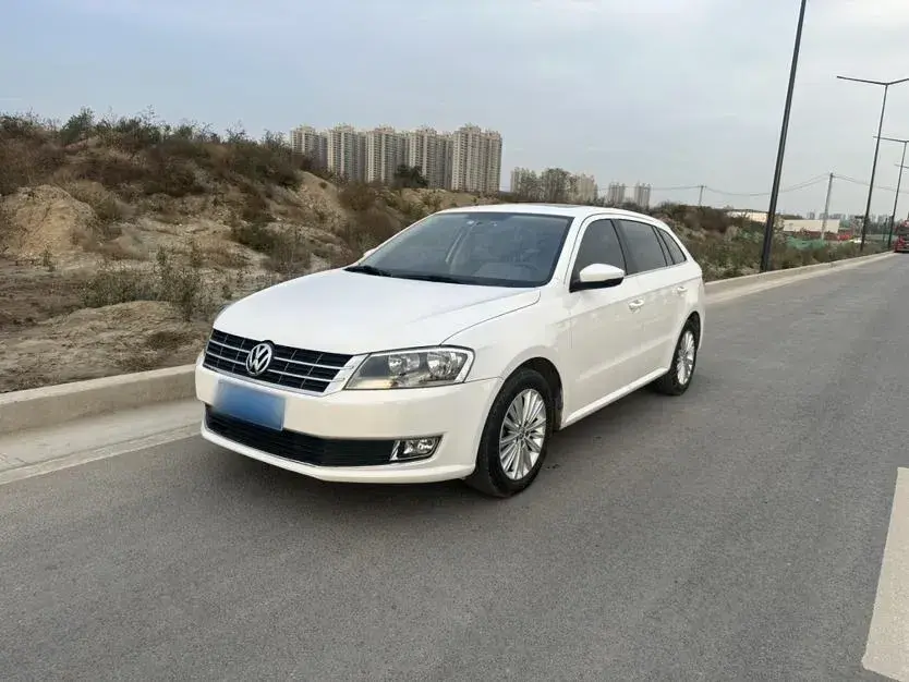 2013 Volkswagen Gran Lavida 1.6L 110HP L4 6AT