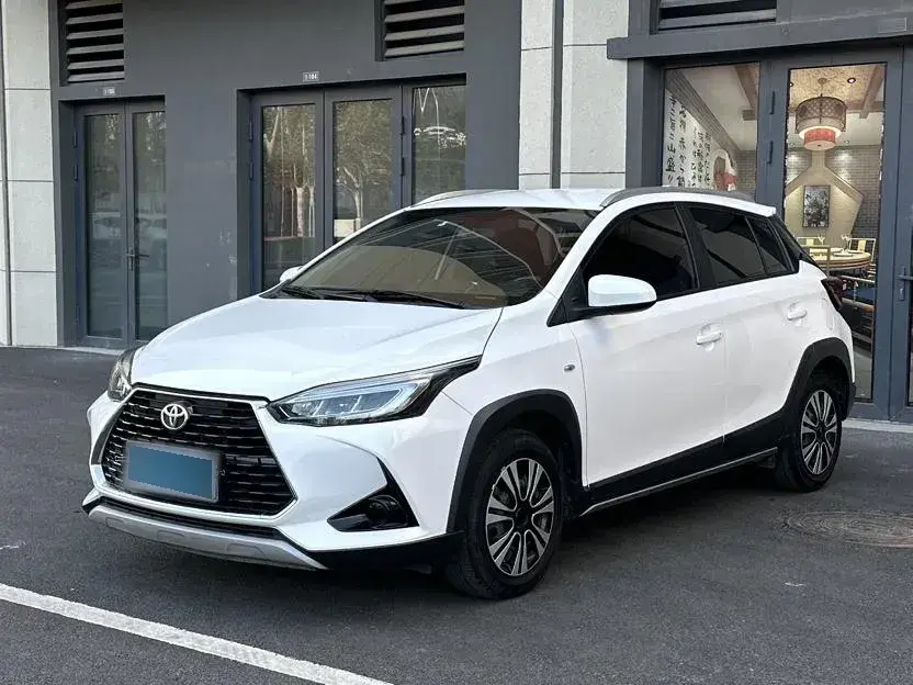 2020 Toyota Yaris L 1.5L 110HP L4 CVT