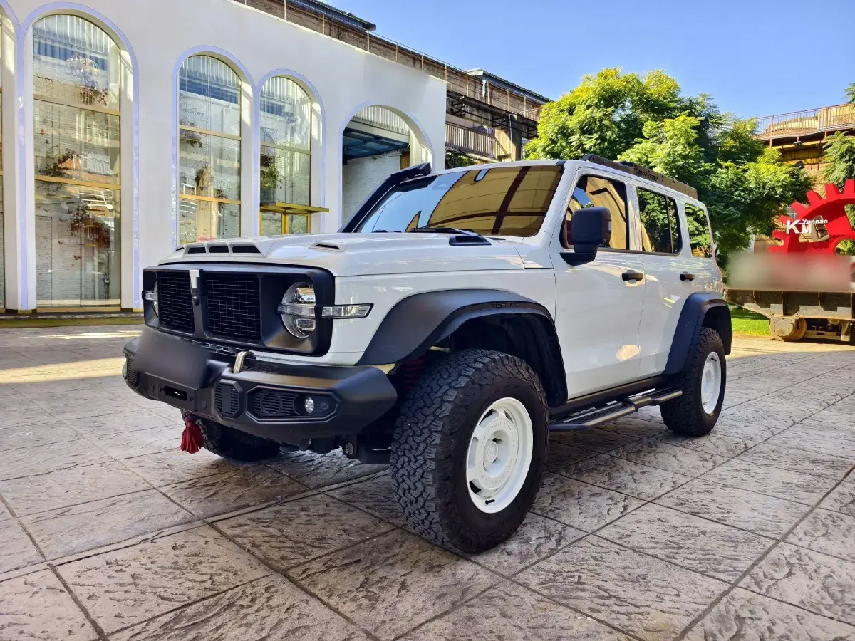 2023 Tank 300 2.0T 227HP L4 8AT