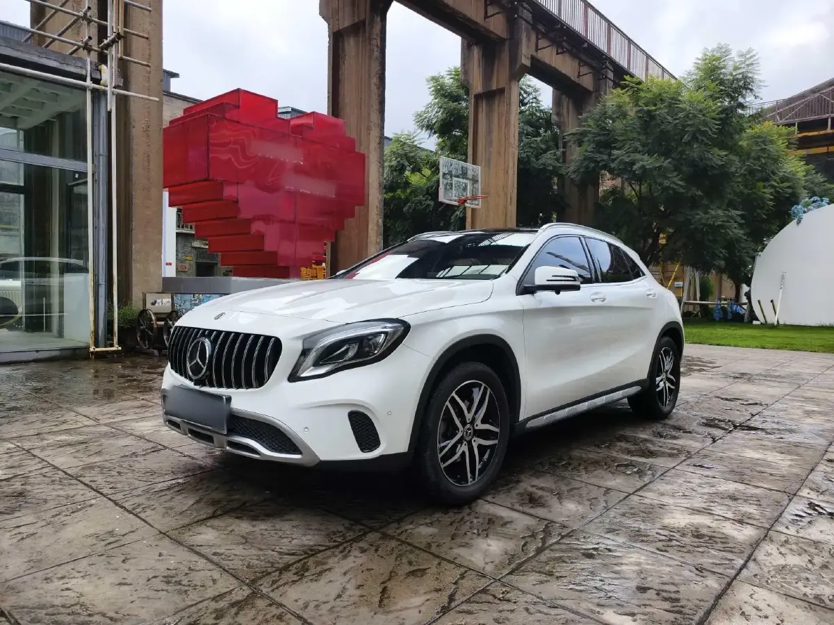 2017 Mercedes-Benz GLA Class 1.6T 156HP L4 7DCT