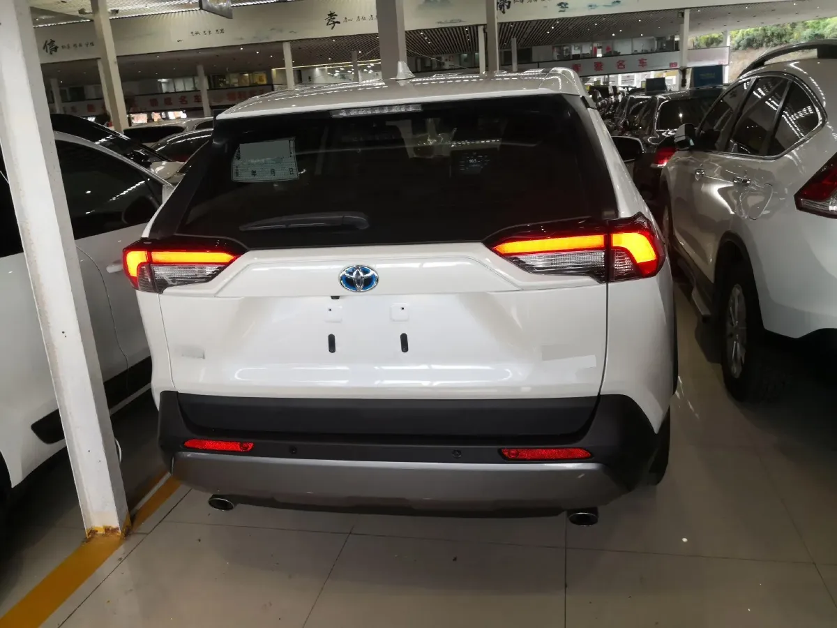 2020 Toyota RAV4 2.5L 178HP L4 E-CVT Hybrid,autocango,china used car exporter,china ev exporter,chinese used car exporter,chinese used ev exporter