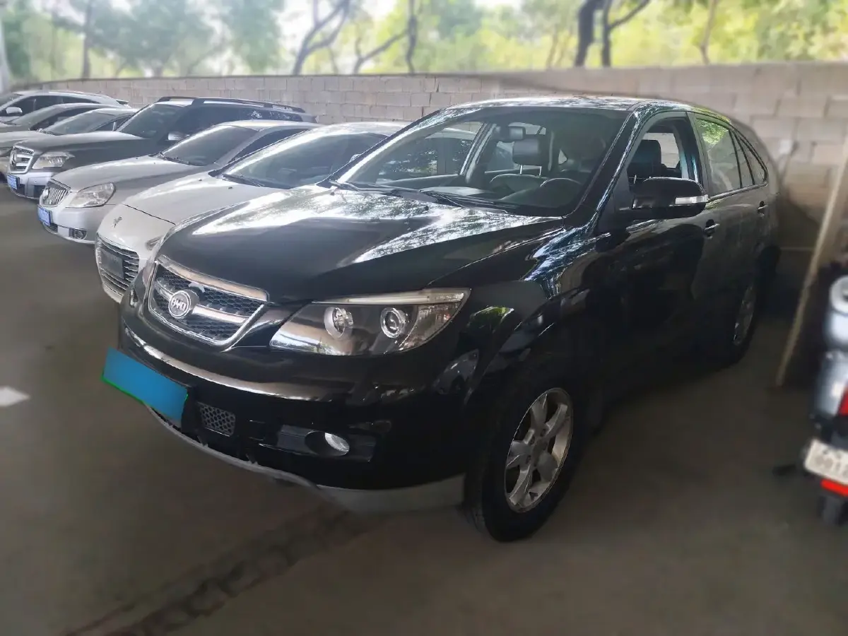2013 BYD S6 2.0L 140HP L4 5MT