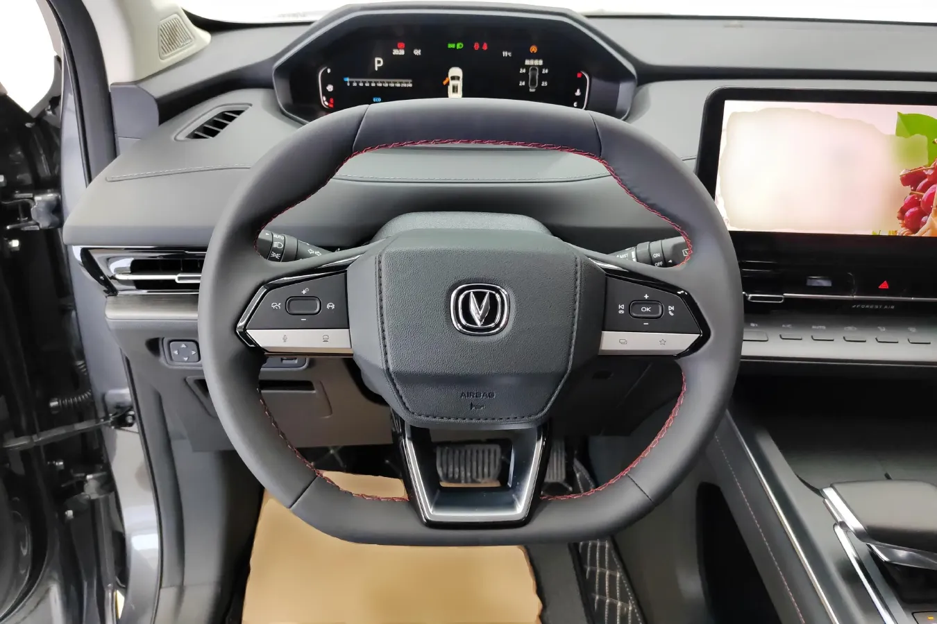 2022 ChangAn CS55 Plus 1.5T 188HP L4 7DCT,autocango,china used car exporter,china ev exporter,chinese used car exporter,chinese used ev exporter