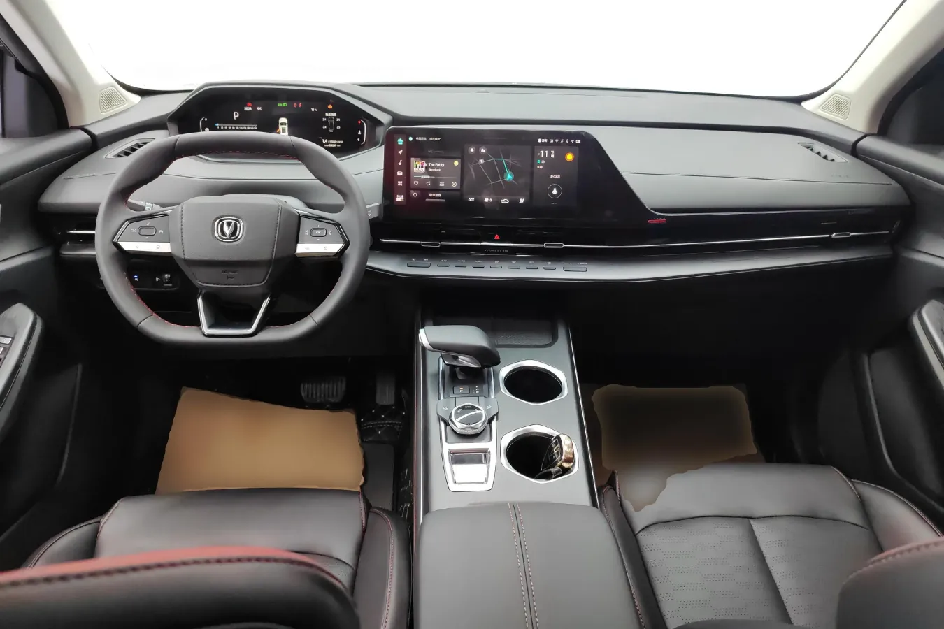 2022 ChangAn CS55 Plus 1.5T 188HP L4 7DCT,autocango,china used car exporter,china ev exporter,chinese used car exporter,chinese used ev exporter