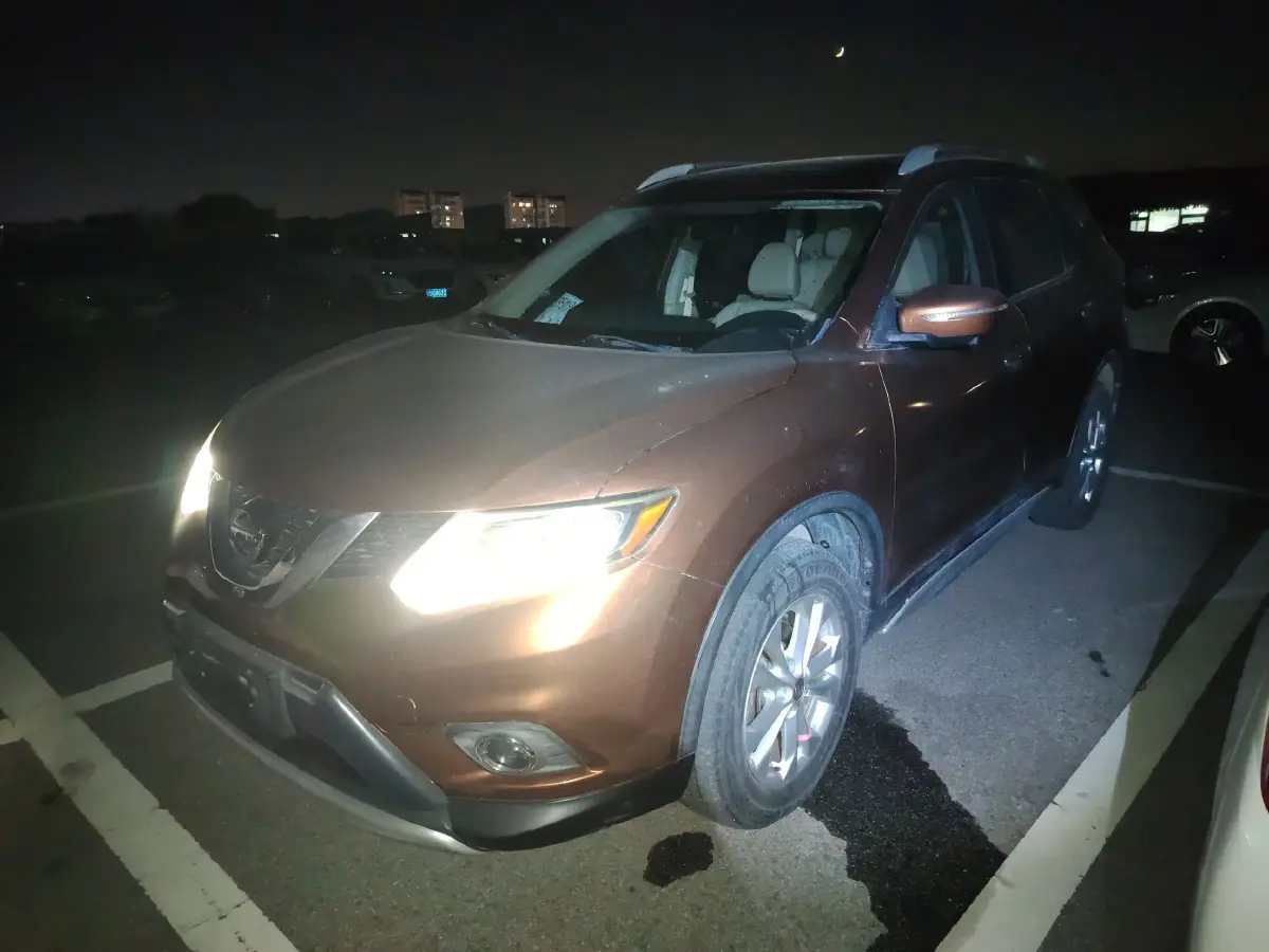 2014 Nissan X-Trail 2.0L 150HP L4 CVT