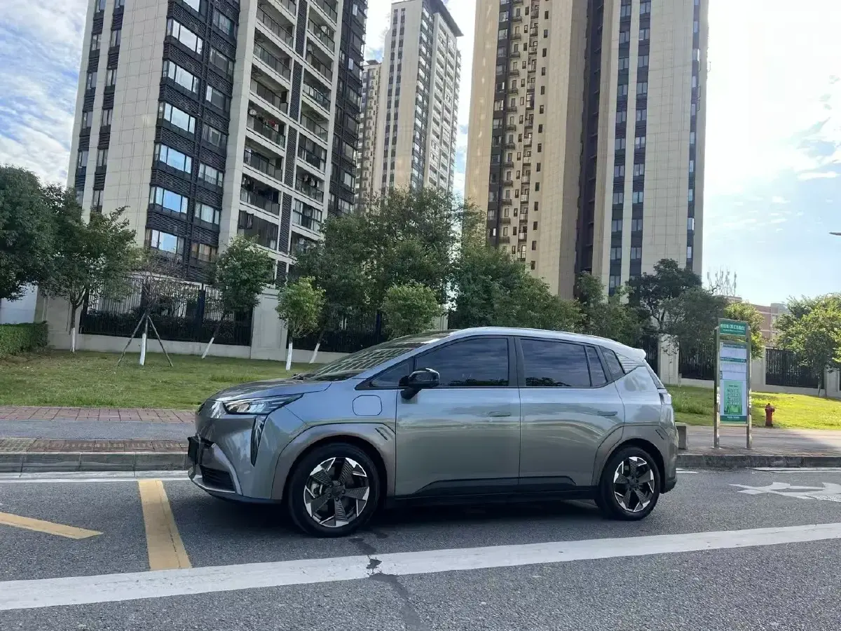 2022 Aion Y BEV 59KWH