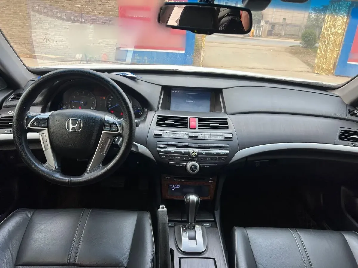 2012 Honda Crosstour 2.4L 197HP L4 5AT,autocango,china used car exporter,china ev exporter,chinese used car exporter,chinese used ev exporter
