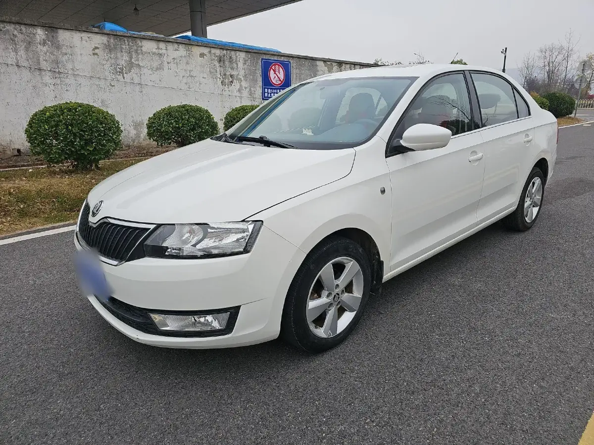 2015 Skoda Rapid 1.6L 110HP L4 6AT