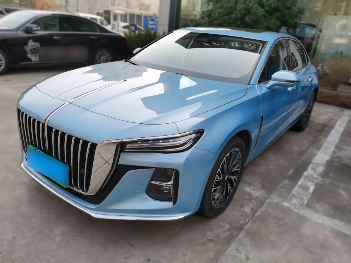 2023 HongQi H5 1.5T 169HP L4 E-CVT Hybrid