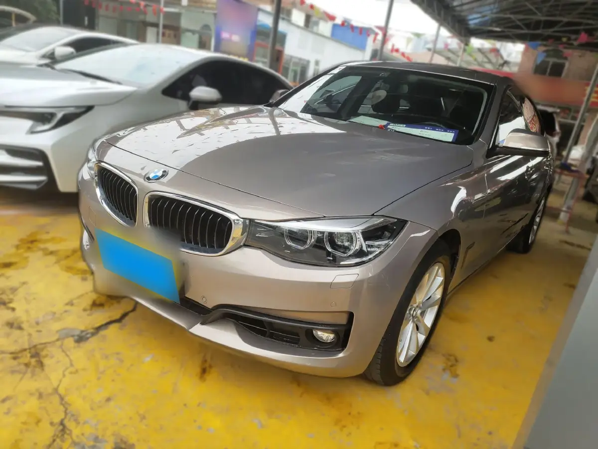 2017 BMW 3 Series GT 2.0T 184HP L4 8AT
