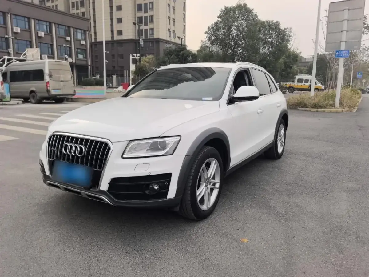 2018 Audi Q5 2.0T 230HP L4 8AT
