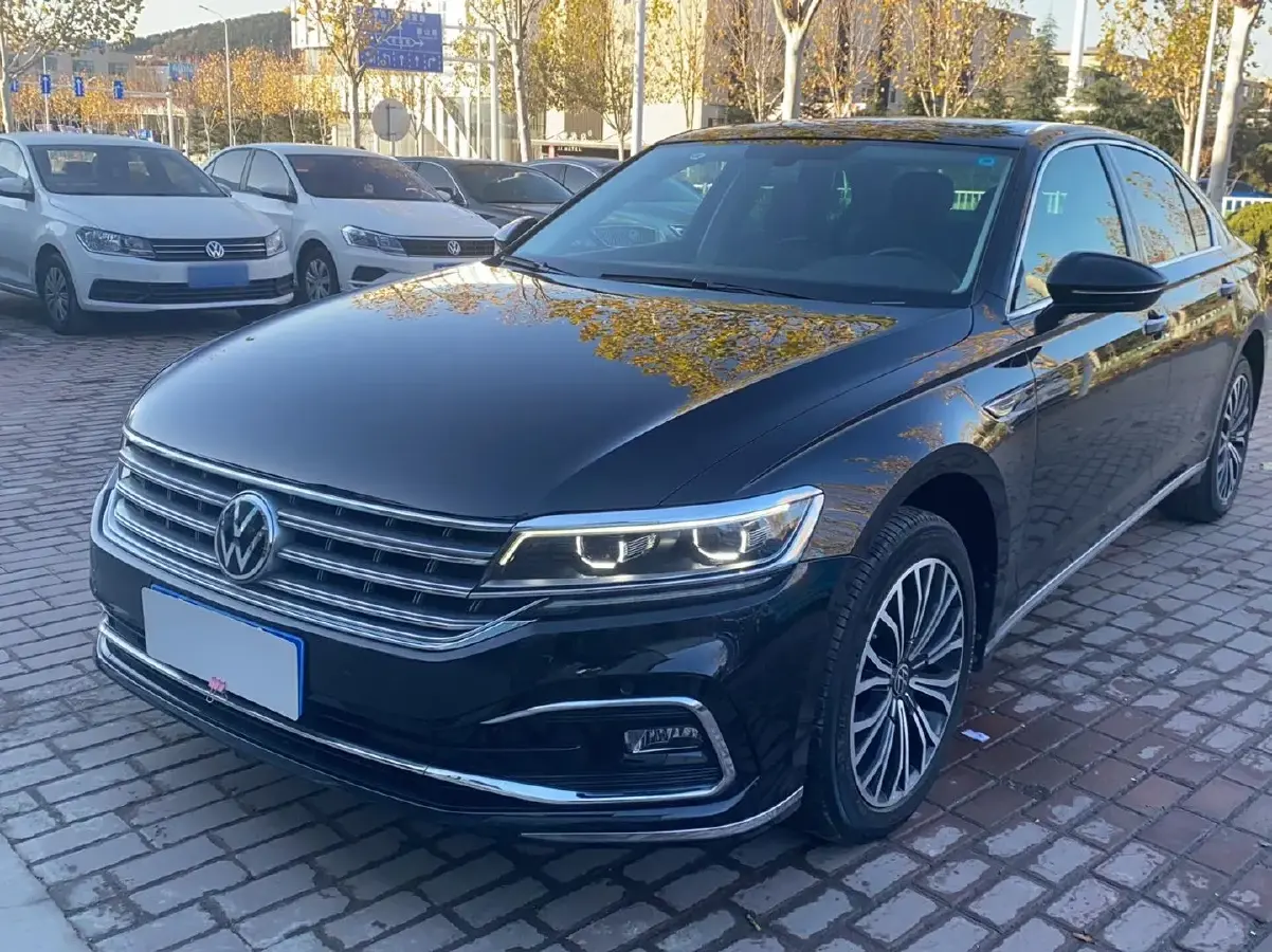 2021 Volkswagen Phideon 2.0T 224HP L4 7DCT
