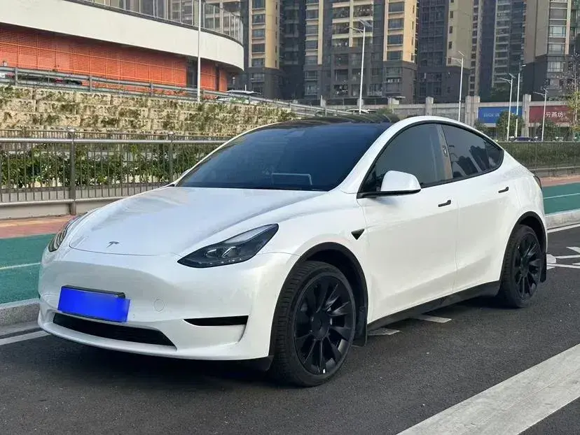 2022 Tesla Model Y BEV 60KWH
