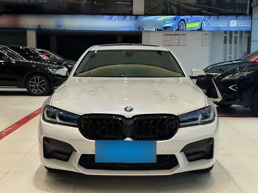 2014 BMW 5 Series 2.0T 184HP L4 8AT