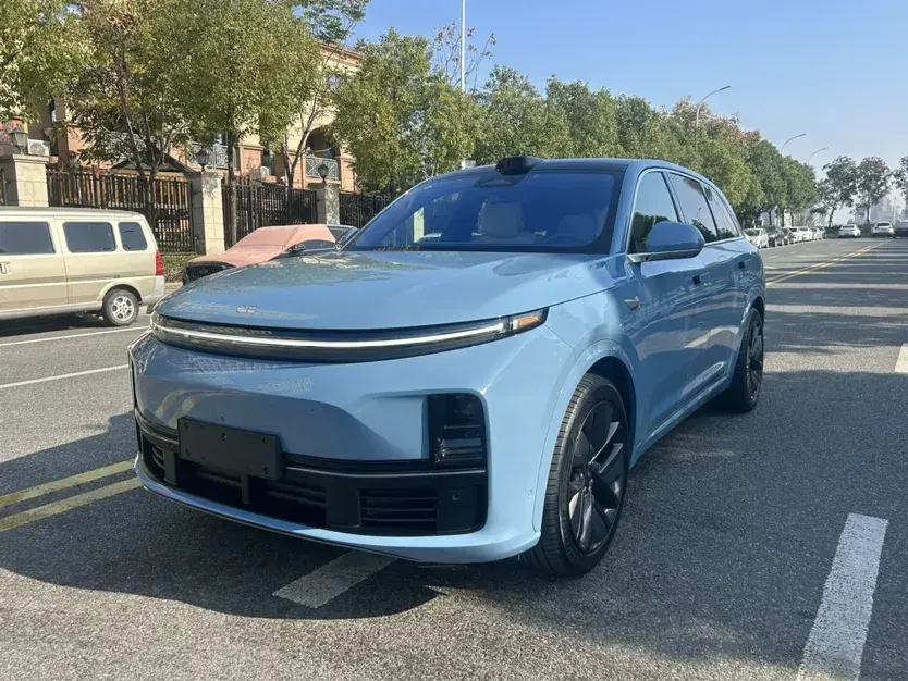 2023 Li L7 Range Extended 154HP REEV 40.9KWH