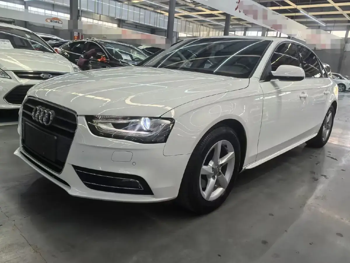 2015 Audi A4L 2.0T 180HP L4 CVT