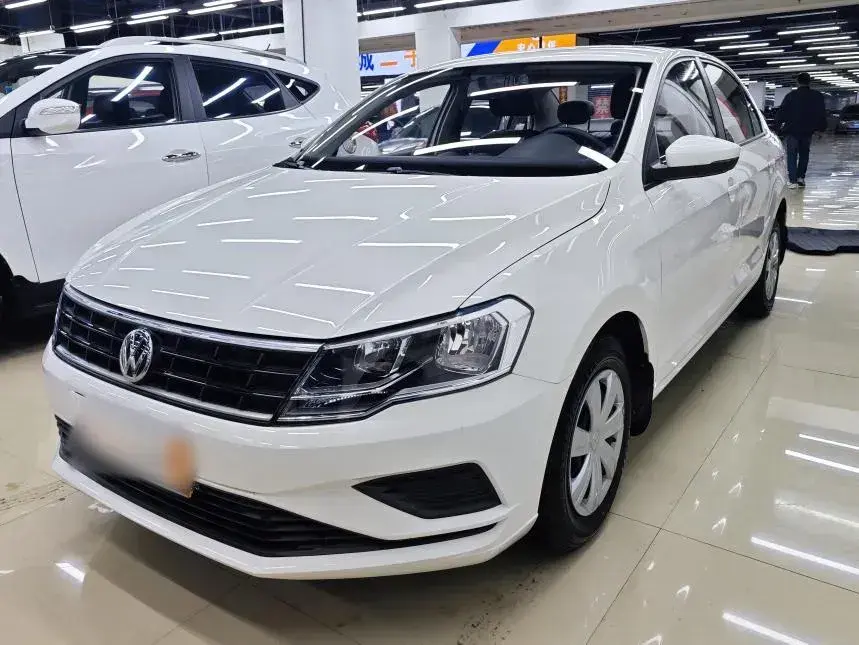 2017 Volkswagen Jetta 1.4L 90HP L4 5MT