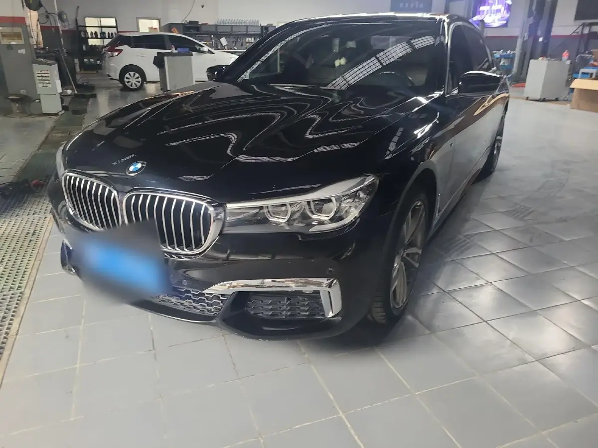 2018 BMW 7 Series 2.0T 258HP L4 8AT