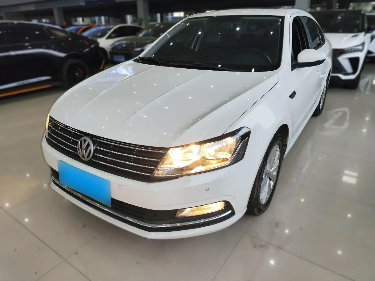2017 Volkswagen Lavida 1.6L 110HP L4 6AT