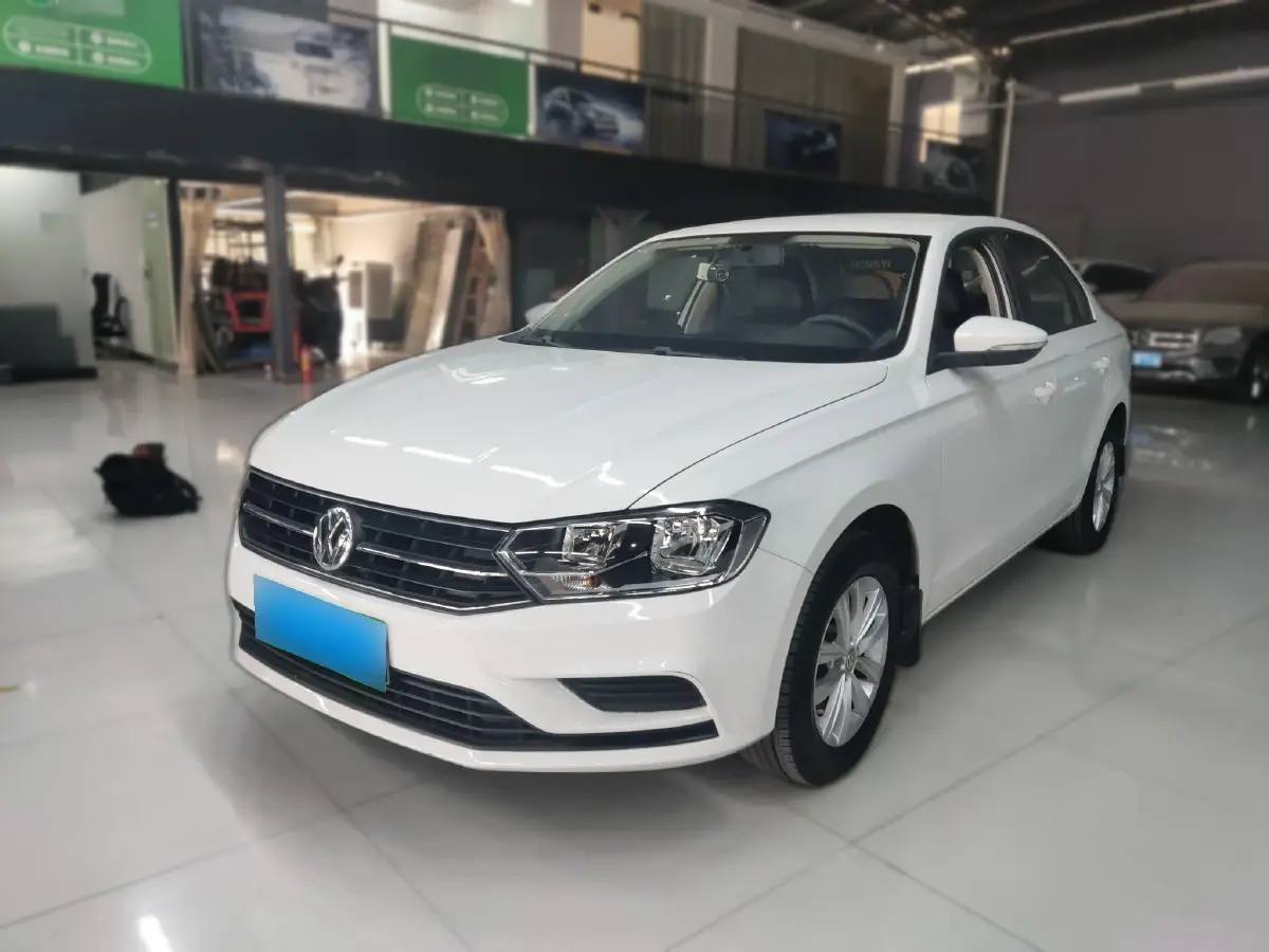 2018 Volkswagen Bora 1.5L 110HP L4 5MT