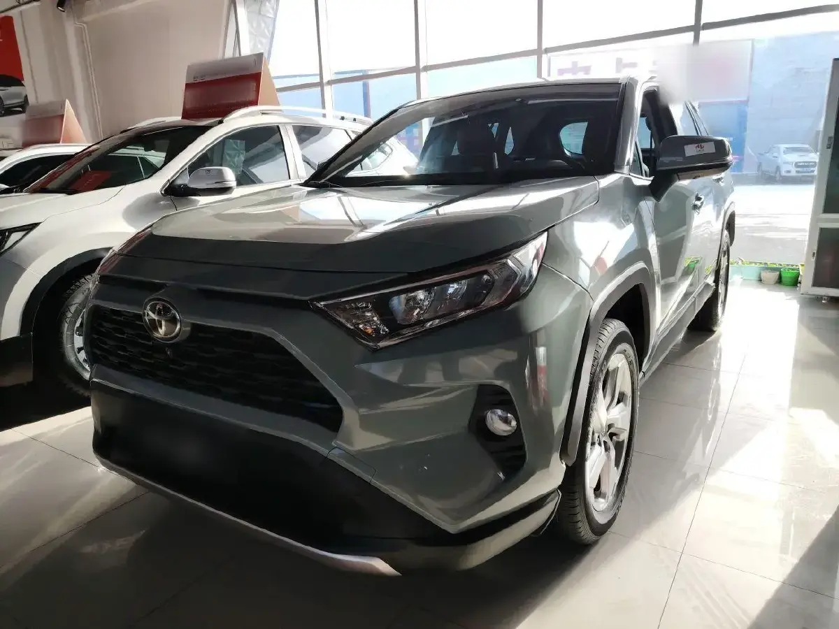 2020 Toyota RAV4 2.0L 171HP L4 CVT