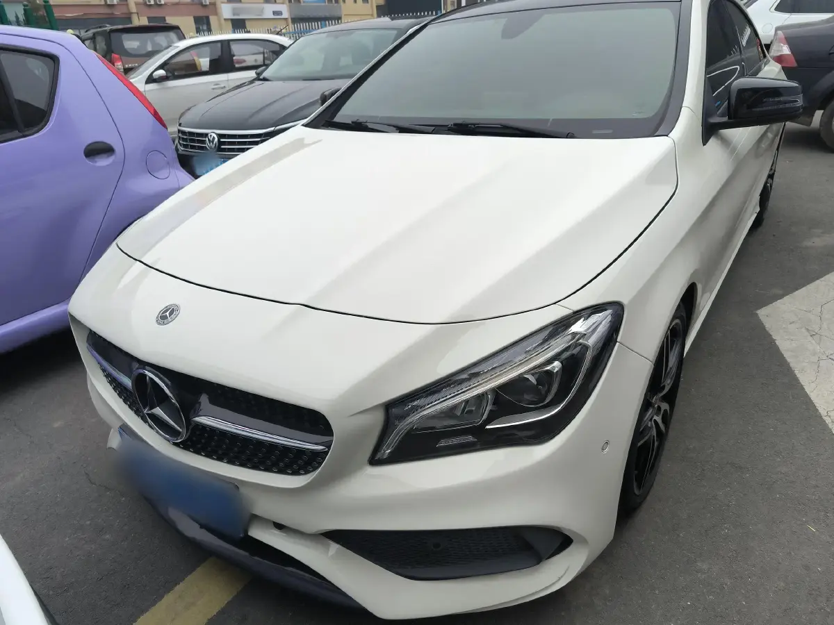 2017 Mercedes-Benz CLA Class 2.0T 184HP L4 7DCT