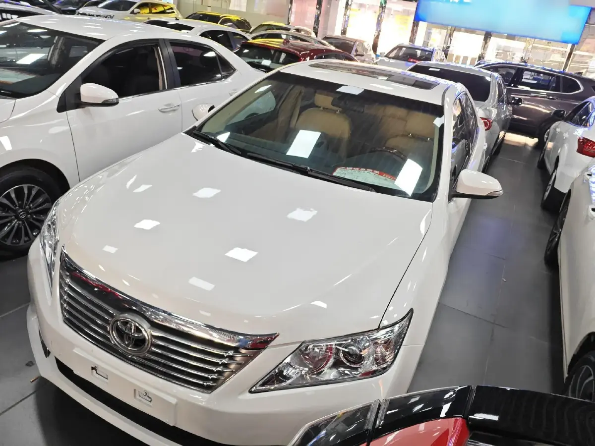 2013 Toyota Camry 2.0L 148HP L4 4AT